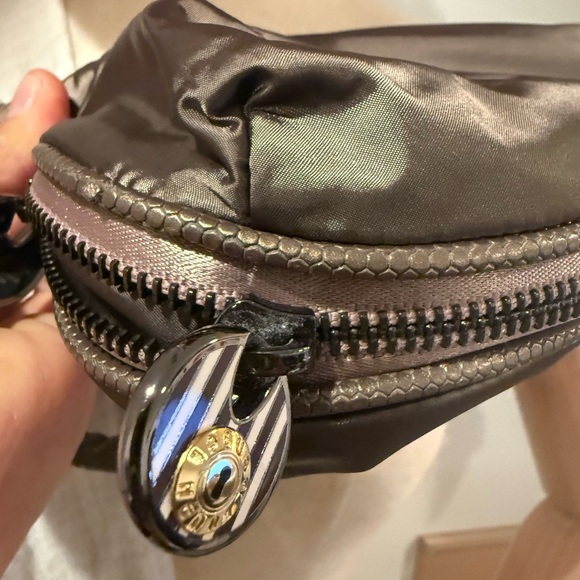 Henri bendel satin Chain Strap bag wristlet - Picture 10 of 10